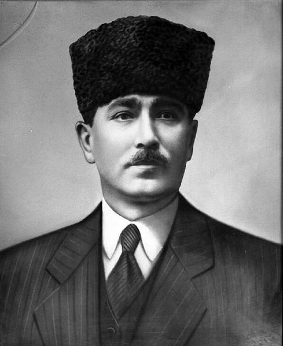 Али Фетхи Окјар