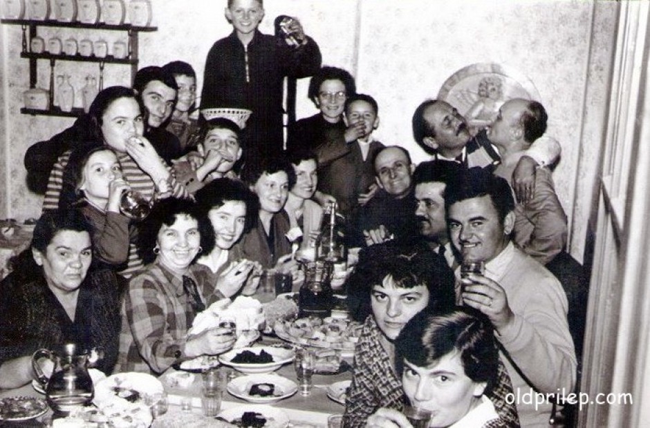 Дочек на нова година 1959 во домашна атмосфера - Чаловци,Кајџановци и Аговци