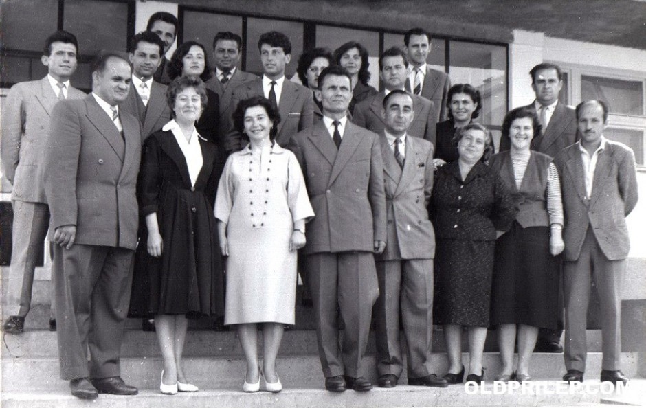 1959/60: Наставничкиот колегиум при ОУ „Кире Гаврилоски - Јане“.