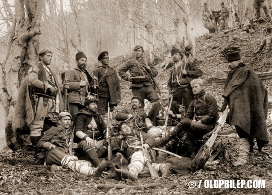 1903 година... Константин Кондов на советување со други војводи во Осоговските планини...