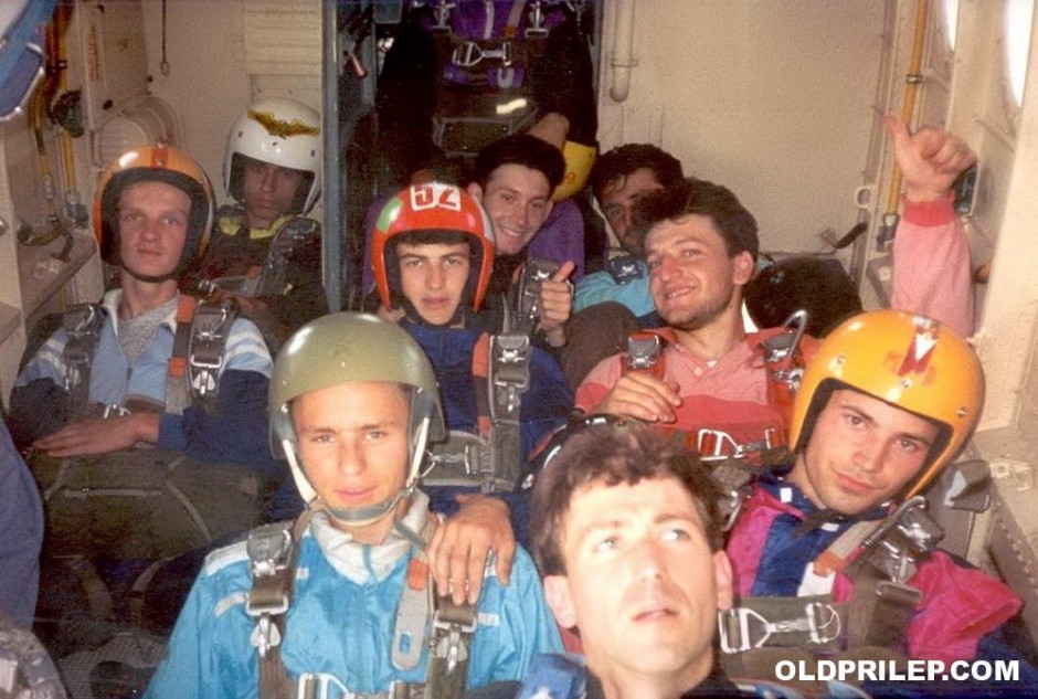 1994: Заедничка почетничка база на прилепскиот и битолскиот аеро клуб на аеродромот во Мало Коњари