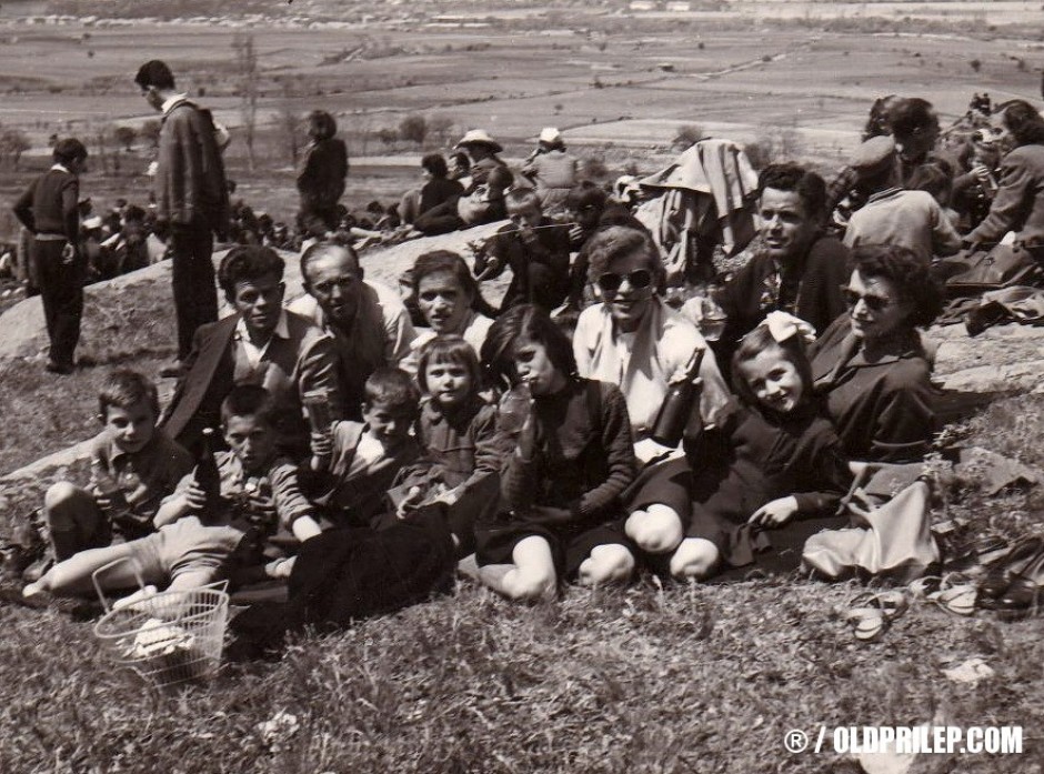 2 мај 1957: Жеревци на излет...