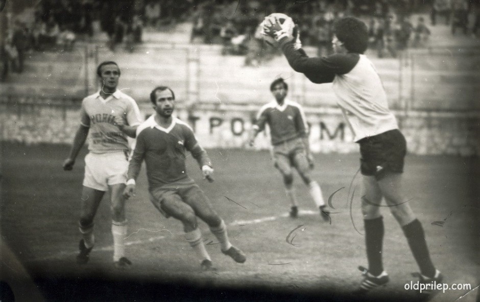 ФК Победа и ФК Напредок (Кичево) 2:0, акција на Ристо Глигороски пред голот на Напредок