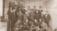 1972: Пред ловечкиот дом на општинската ловна заедница во Прилеп