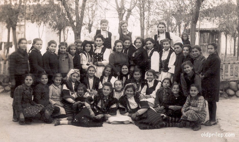 4 декември 1944: Ученици од Прилеп на екскурзија во Кавадарци